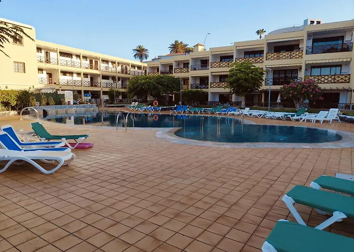 Alejandro Neptuno * Puerto de Santiago (Tenerife)