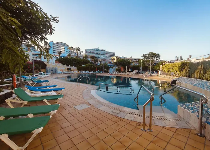 Alejandro Neptuno * Puerto de Santiago (Tenerife)