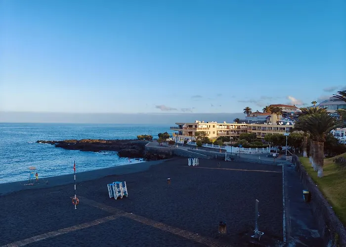 Alejandro Neptuno 아파트